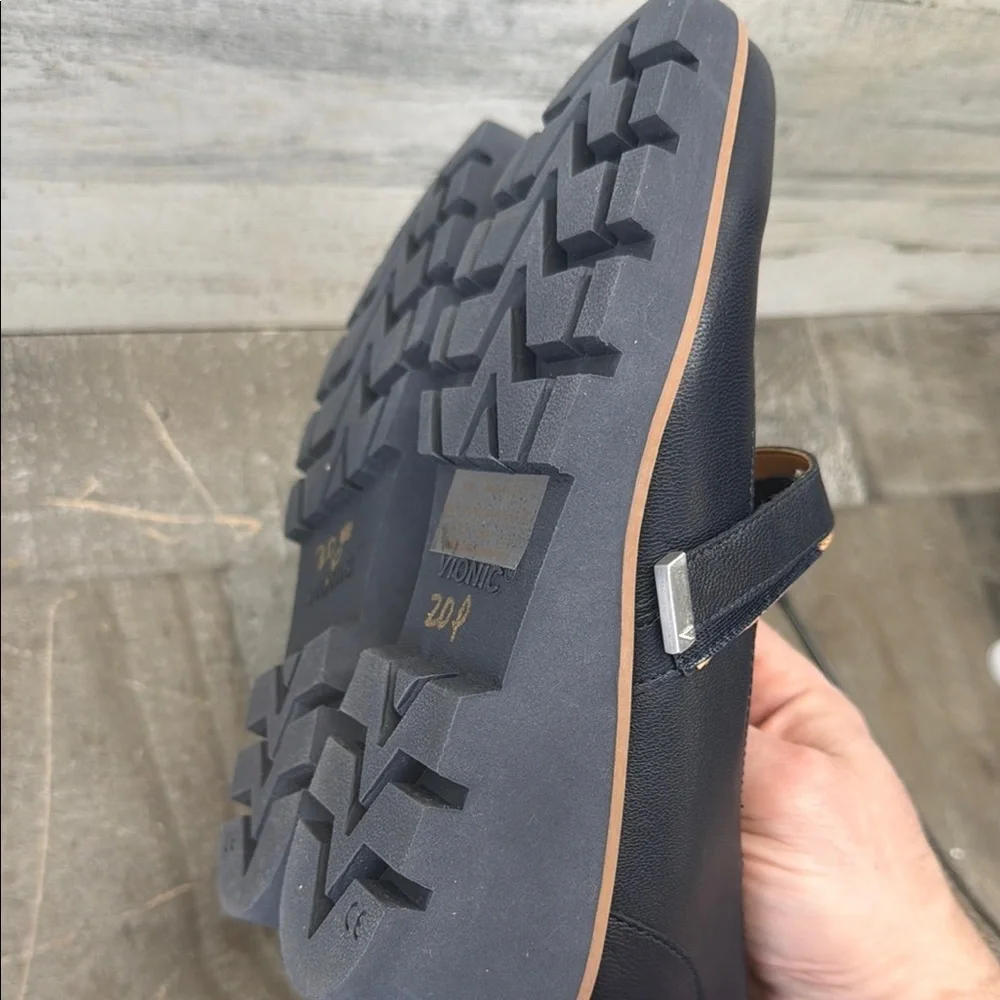 Vionic Alma Mary Jane Wedge Pump in Navy Blue Leather Size 6 NWOB